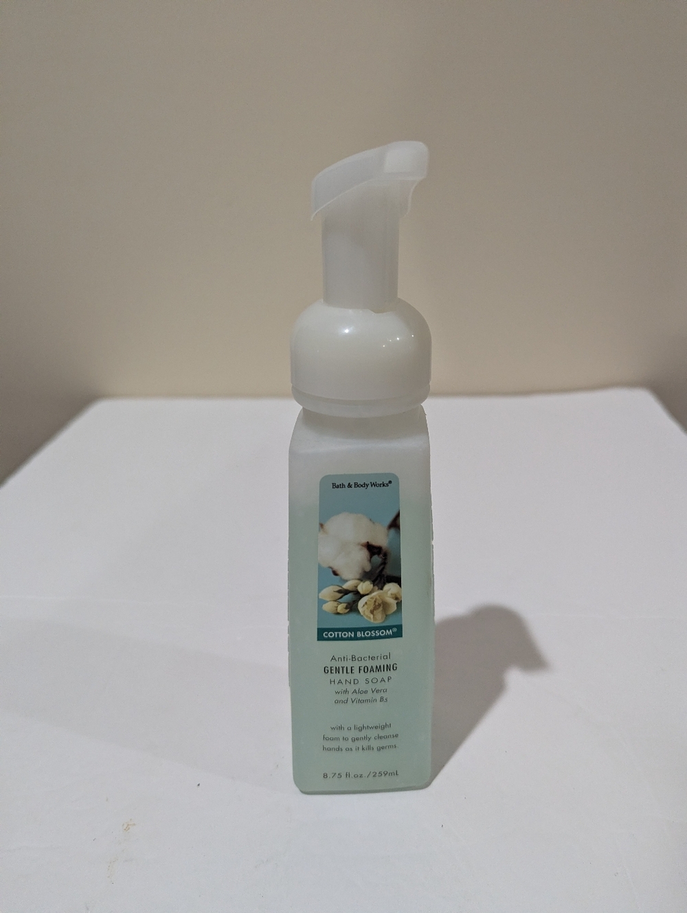 NEW Bath & Body Works Cotton Blossom Foaming Hand Soap - White & Mint
